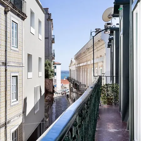 Apartment Guestready - Fantastic Flat Near S. Jorge Castle