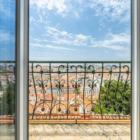 Guestready - Fantastic Flat Near S. Jorge Castle *