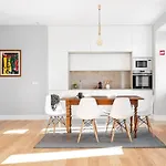 Guestready - Fantastic Flat Near S. Jorge Castle شقة *