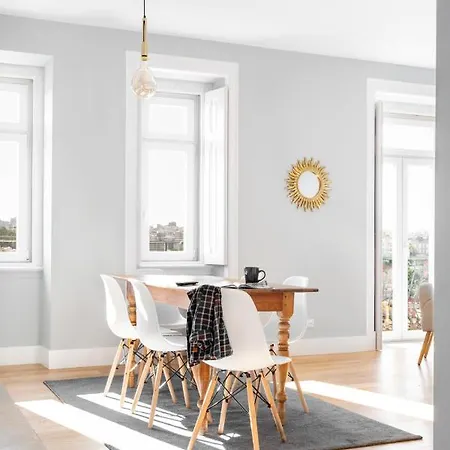 Joivy Marvelous 3-bed With Astonishing View And Terrace, Nearby St George Castle Apartment Lisbon