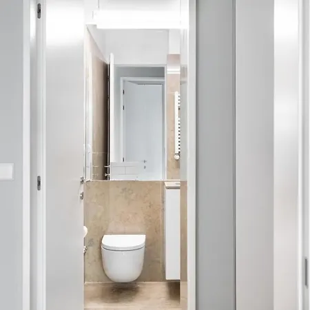 Joivy Marvelous 3-bed With Astonishing View And Terrace, Nearby St George Castle * Lisbon